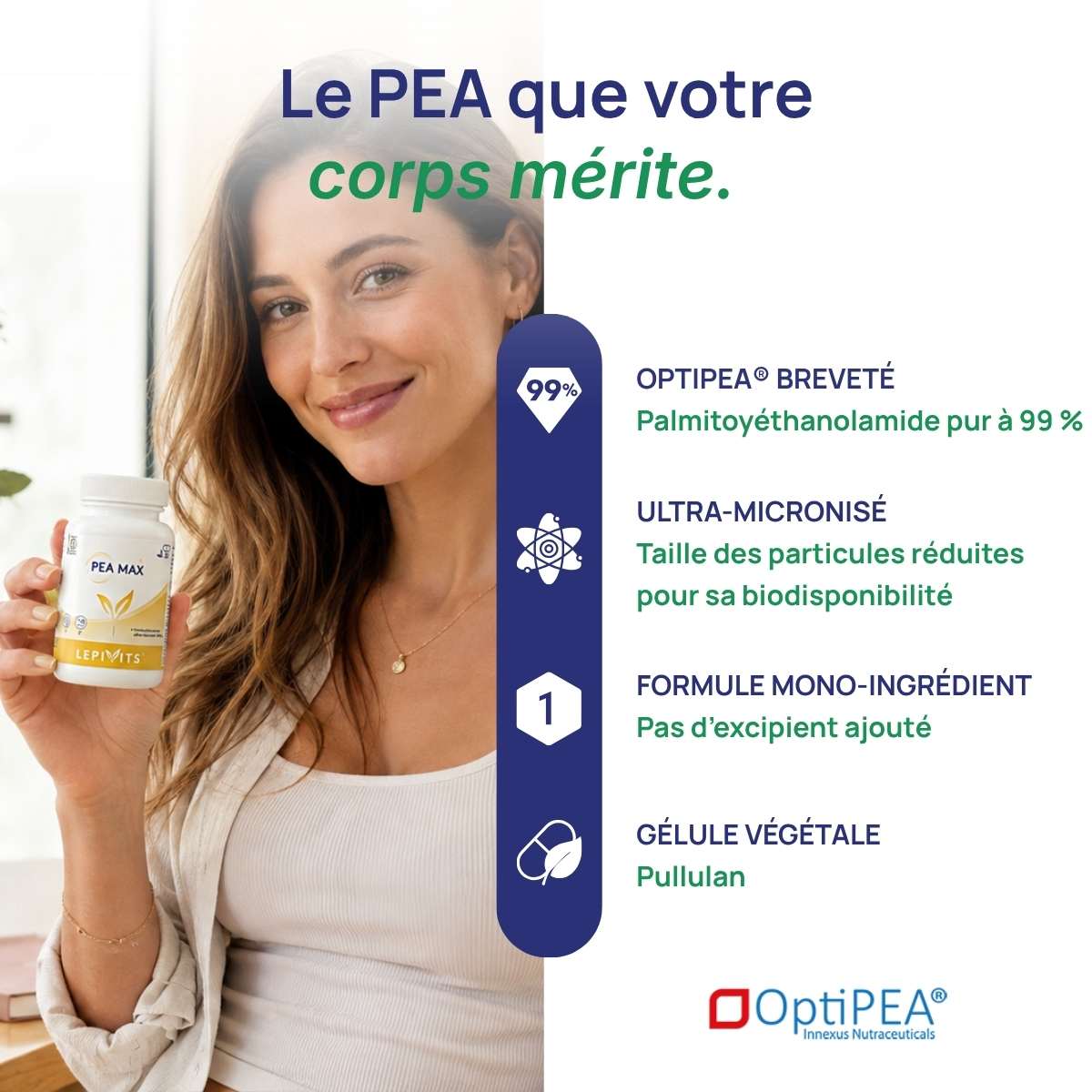 Femme tenant le flacon PEA Max Lepivits près d'elle