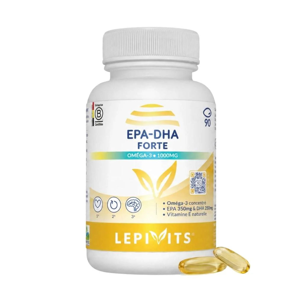 Vue de face du flacon EPA-DHA Forte Lepivits 90 capsules sur fond blanc, avec trois capsules huileuses posées devant.