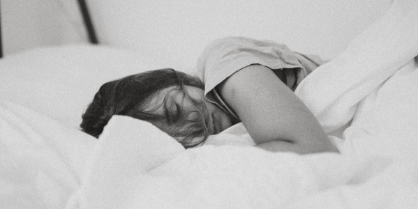 How does zinc deficiency affect sleep?